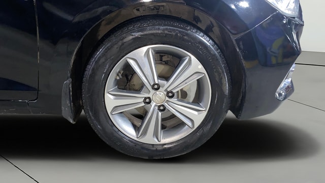 View Hyundai Verna Image 44 Used Hyundai Verna Image 44