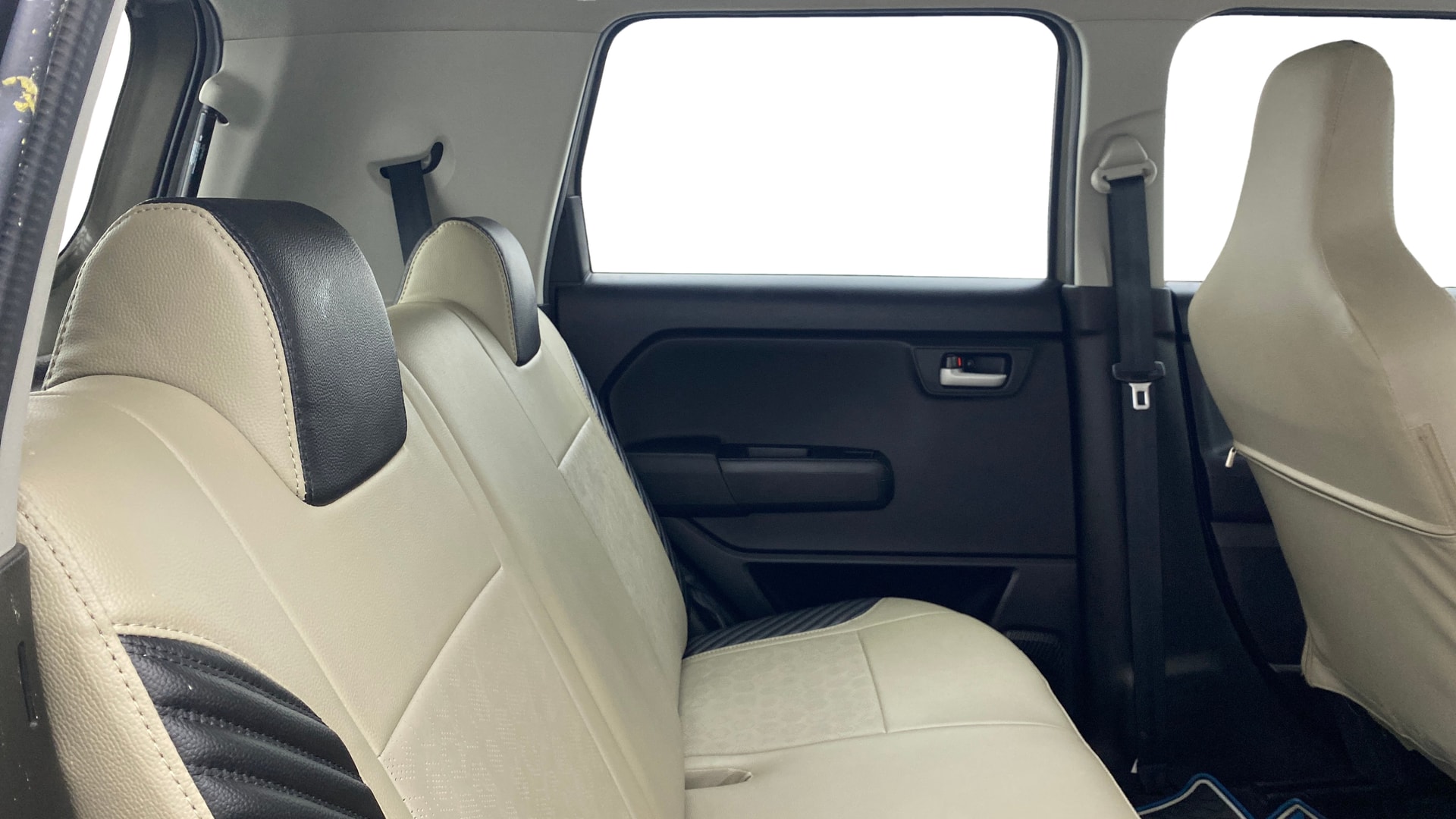 View 2023 Maruti Suzuki 1000 Base Variant Image 28 Used 2023 Maruti Suzuki 1000 Base Variant Image 28