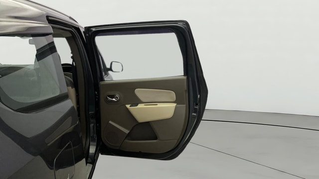 View Renault Lodgy Image 7 Used Renault Lodgy Image 7