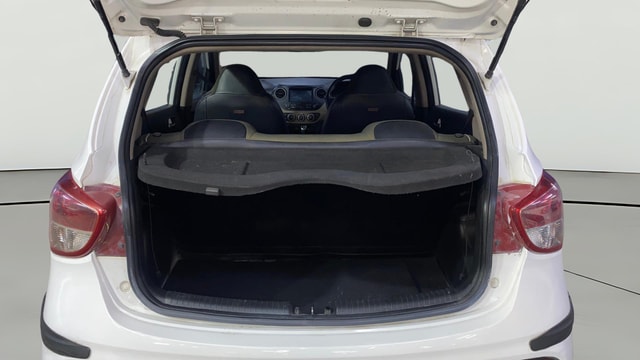 View Hyundai Grand i10 Image 38 Used Hyundai Grand i10 Image 38