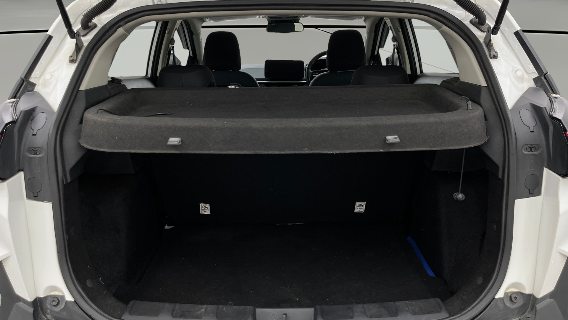 View 2023 Tata Nexon Revotron XE Image 39 Used 2023 Tata Nexon Revotron XE Image 39