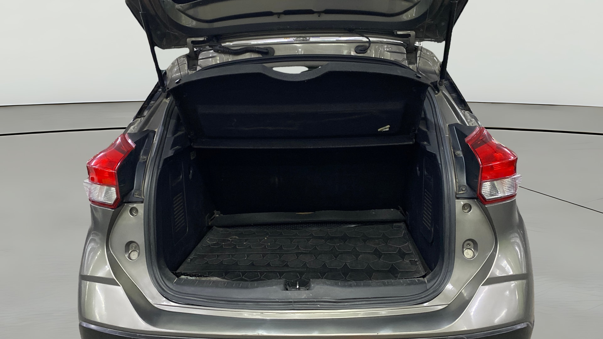 View 2019 Nissan Kicks XV Petrol BS IV Image 40 Used 2019 Nissan Kicks XV Petrol BS IV Image 40