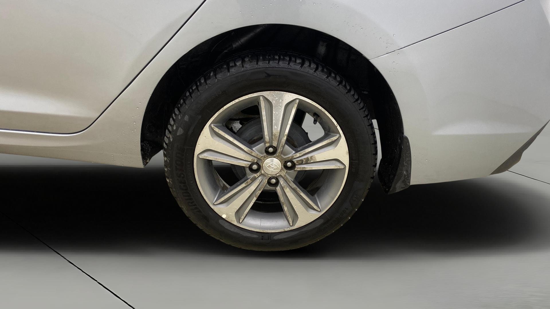 Used 2019 Hyundai Verna Used 2019 Hyundai Verna