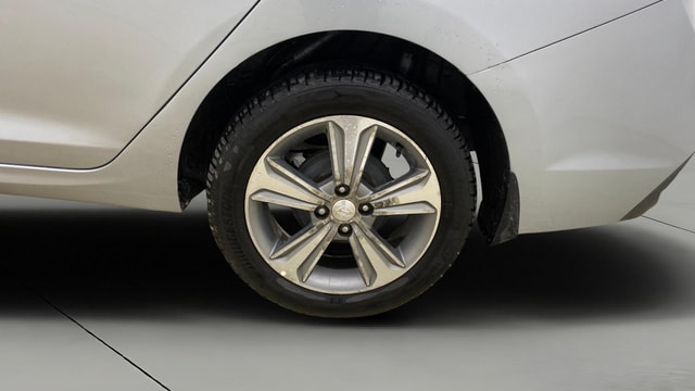 View Hyundai Verna Image 12 Used Hyundai Verna Image 12