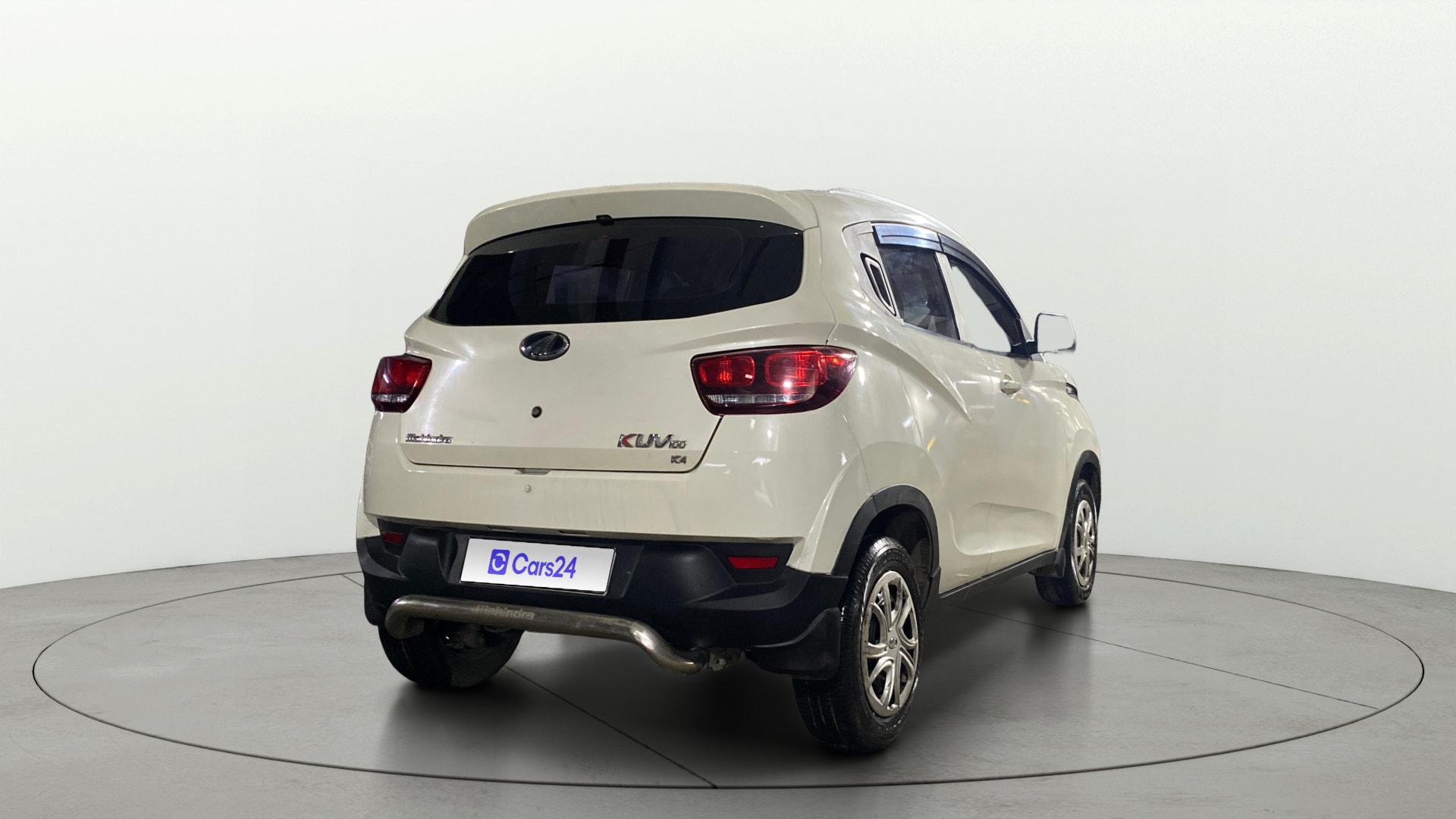 Used 2017 Mahindra KUV100 Used 2017 Mahindra KUV100