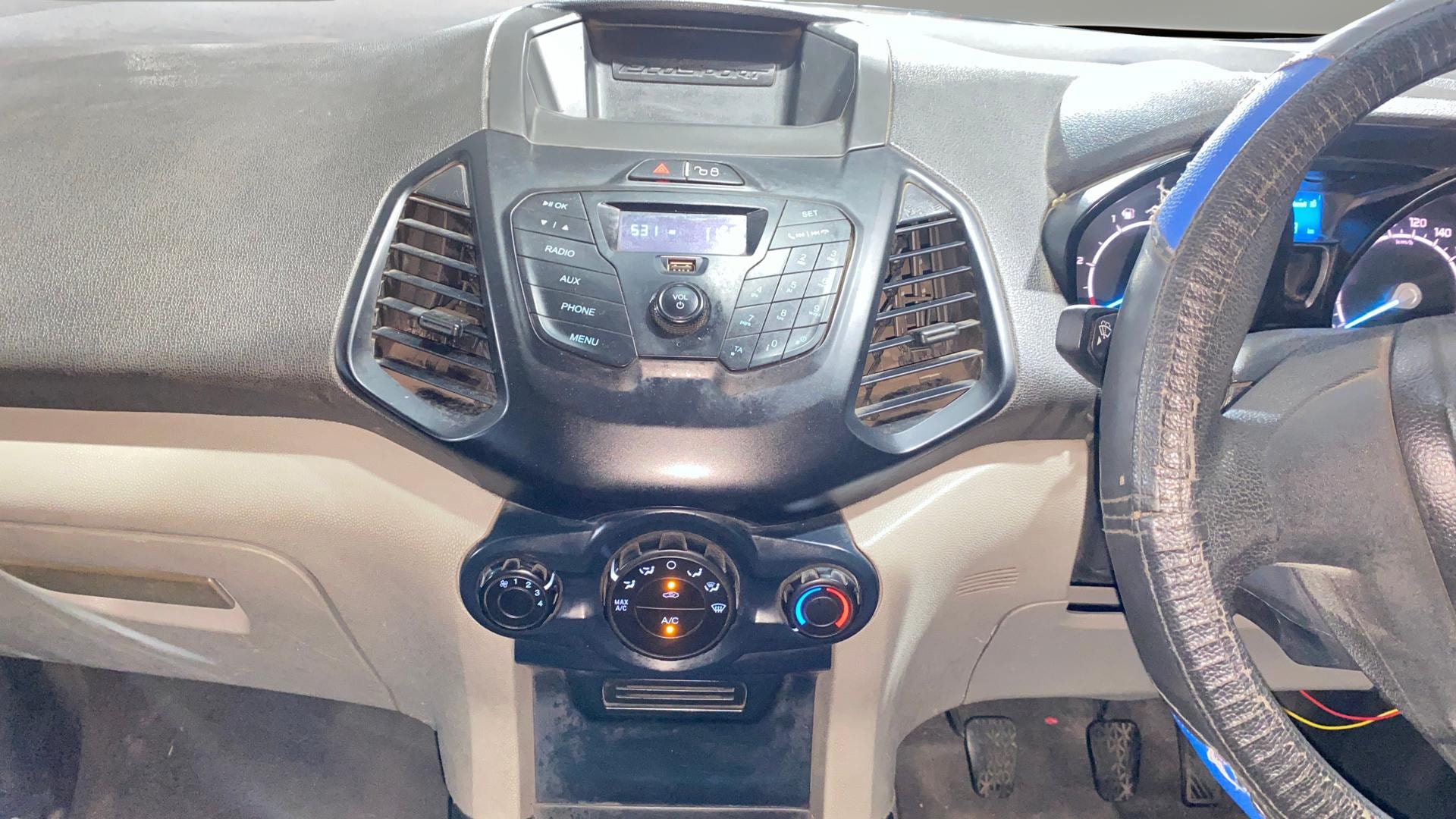 View 2018 Ford EcoSport 1.5 TDCi Diesel Ambiente BS IV Image 17 Used 2018 Ford EcoSport 1.5 TDCi Diesel Ambiente BS IV Image 17