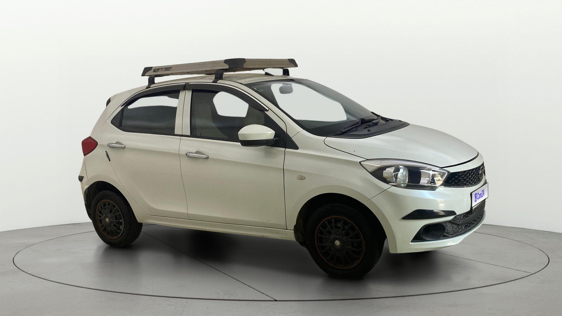 View 2018 Tata Tiago Revotorq XB Image 36 Used 2018 Tata Tiago Revotorq XB Image 36