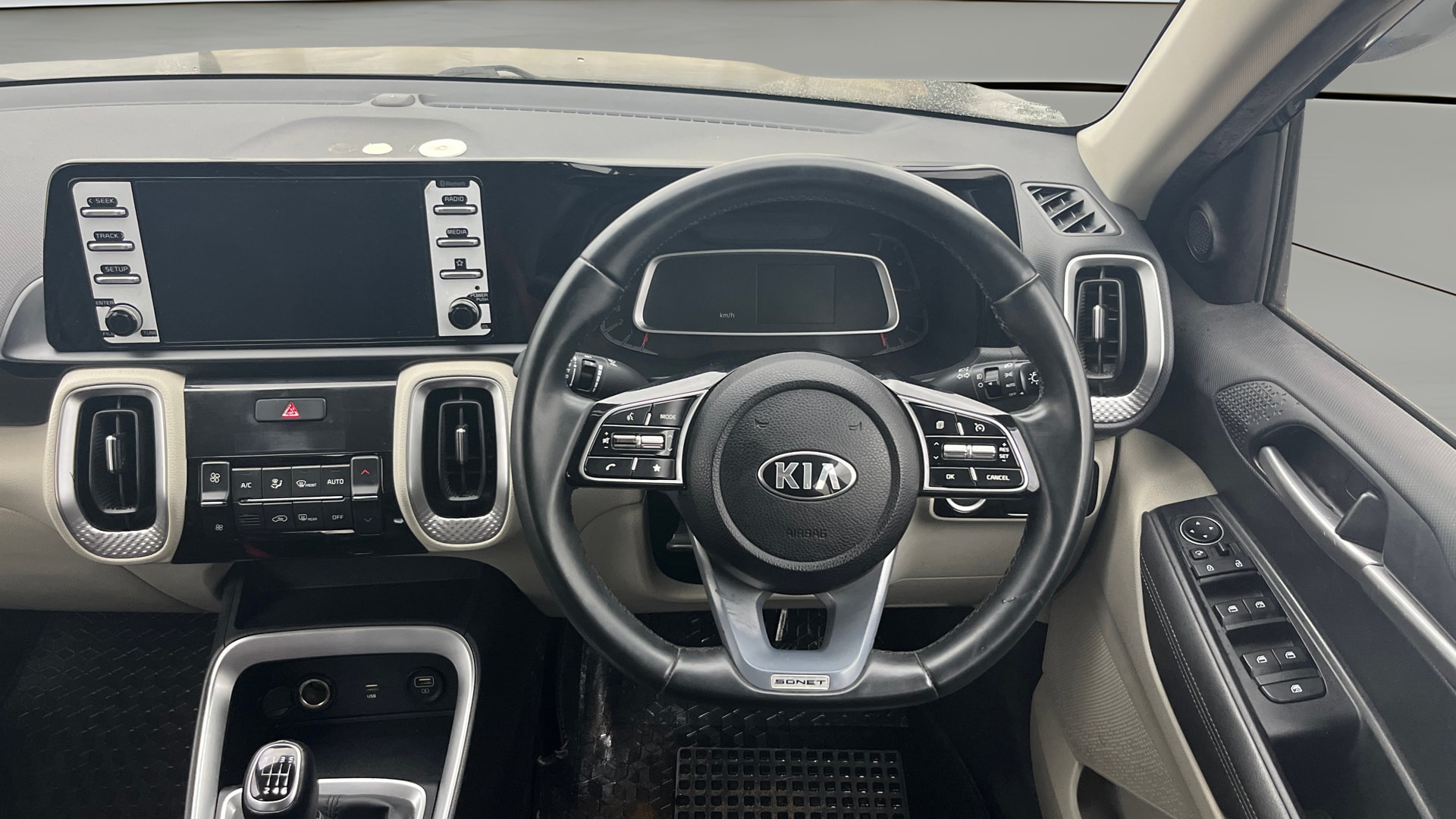 View 2020 Kia Sonet HTX iMT Petrol Image 21 Used 2020 Kia Sonet HTX iMT Petrol Image 21