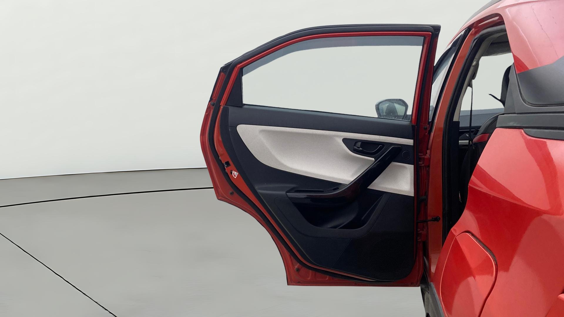 View 2024 Tata Nexon Revotron XE Image 22 Used 2024 Tata Nexon Revotron XE Image 22