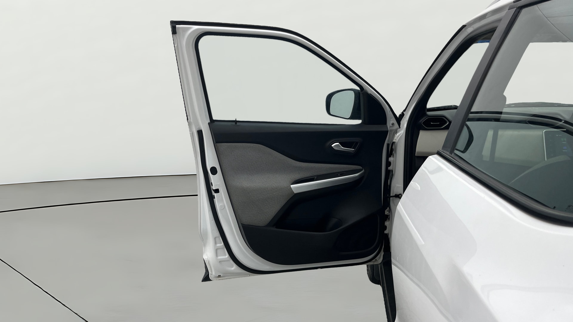 View 2021 Nissan Magnite XV Image 31 Used 2021 Nissan Magnite XV Image 31