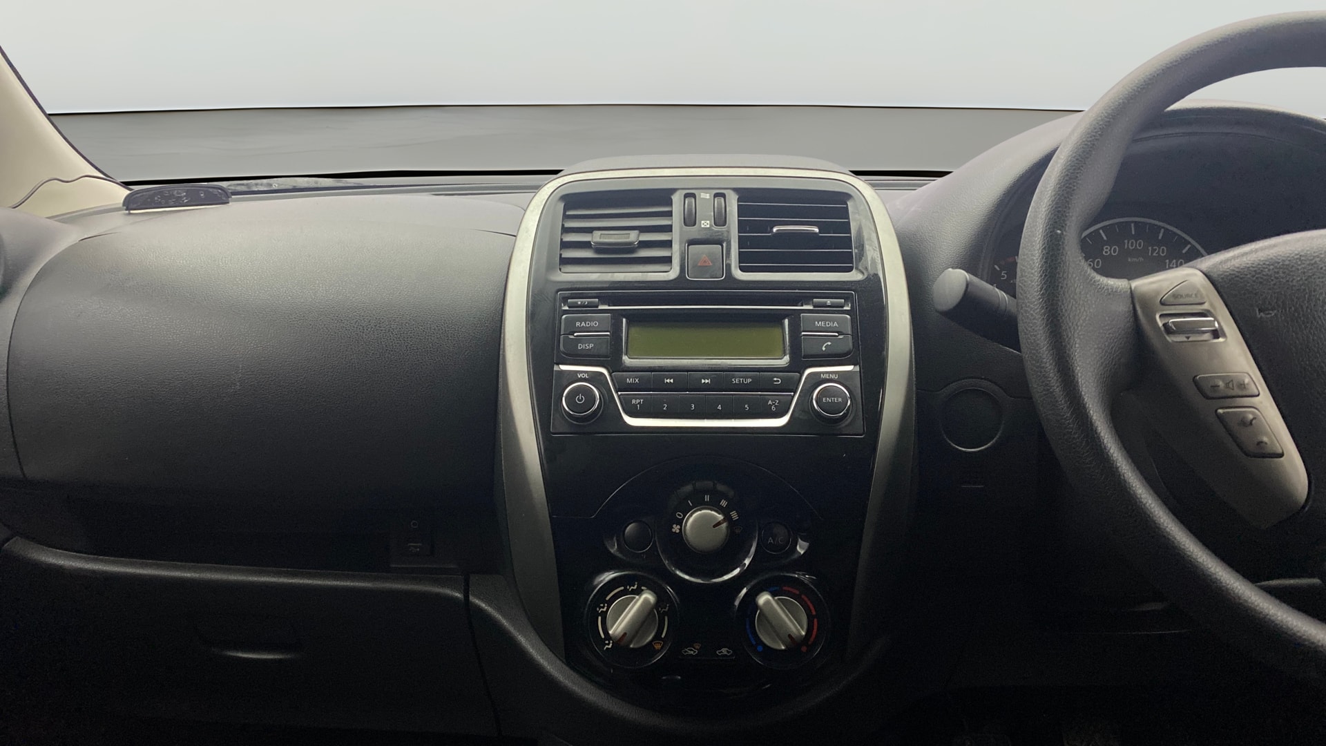 View 2018 Nissan Micra XV (CVT) Image 17 Used 2018 Nissan Micra XV (CVT) Image 17