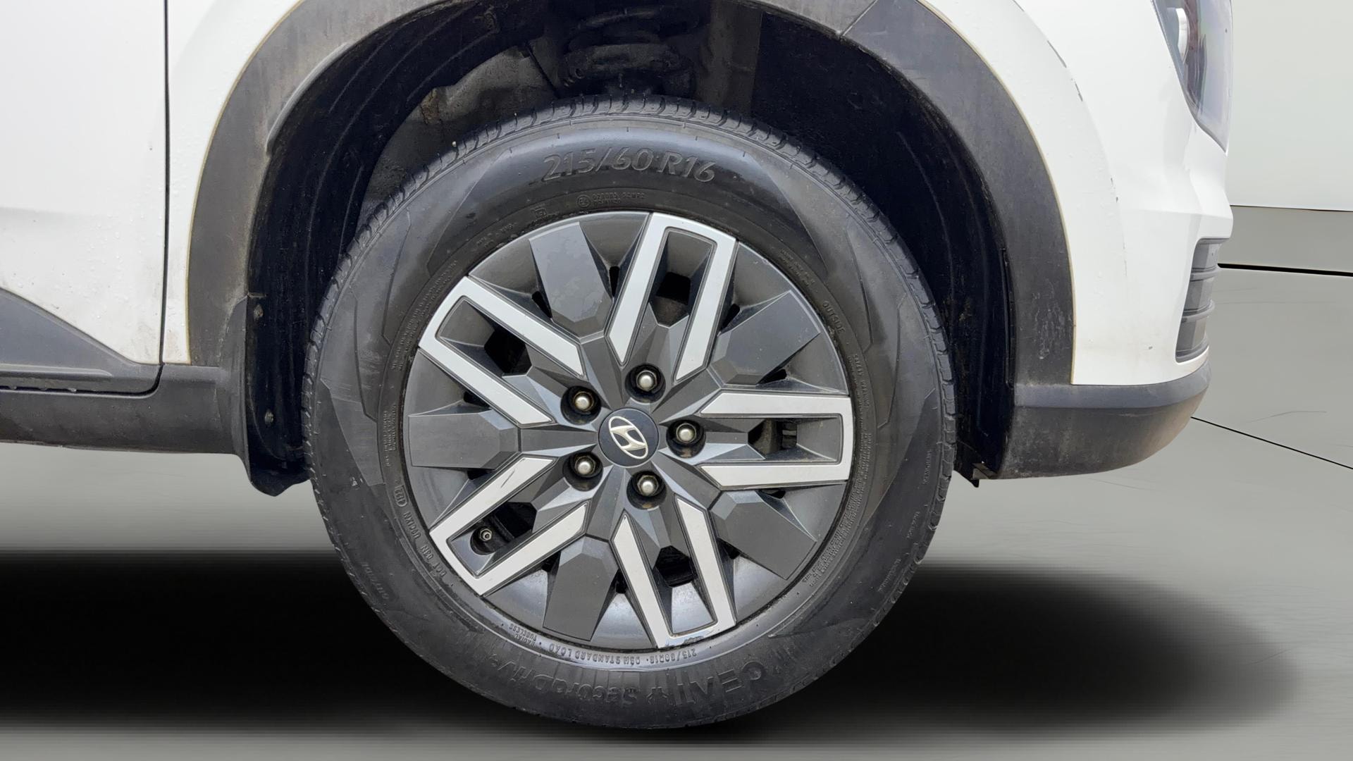 View 2022 Hyundai Venue S (O) 1.0 Turbo Petrol MT Image 43 Used 2022 Hyundai Venue S (O) 1.0 Turbo Petrol MT Image 43