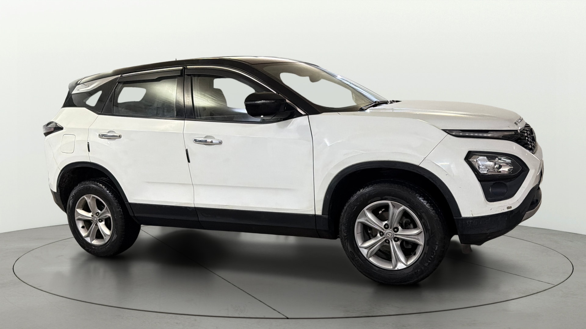 View 2019 Tata Harrier XE Image 38 Used 2019 Tata Harrier XE Image 38