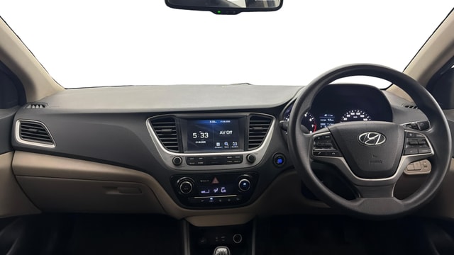 View Hyundai Verna Image 16 Used Hyundai Verna Image 16