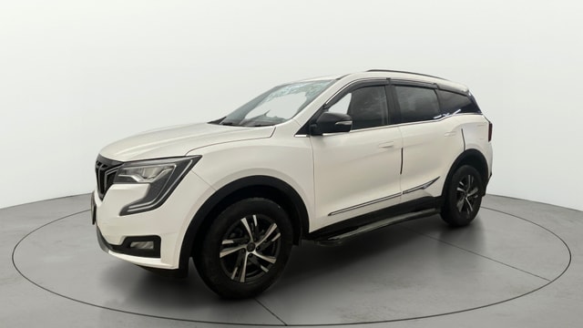 View Mahindra XUV700 Image 21 Used Mahindra XUV700 Image 21