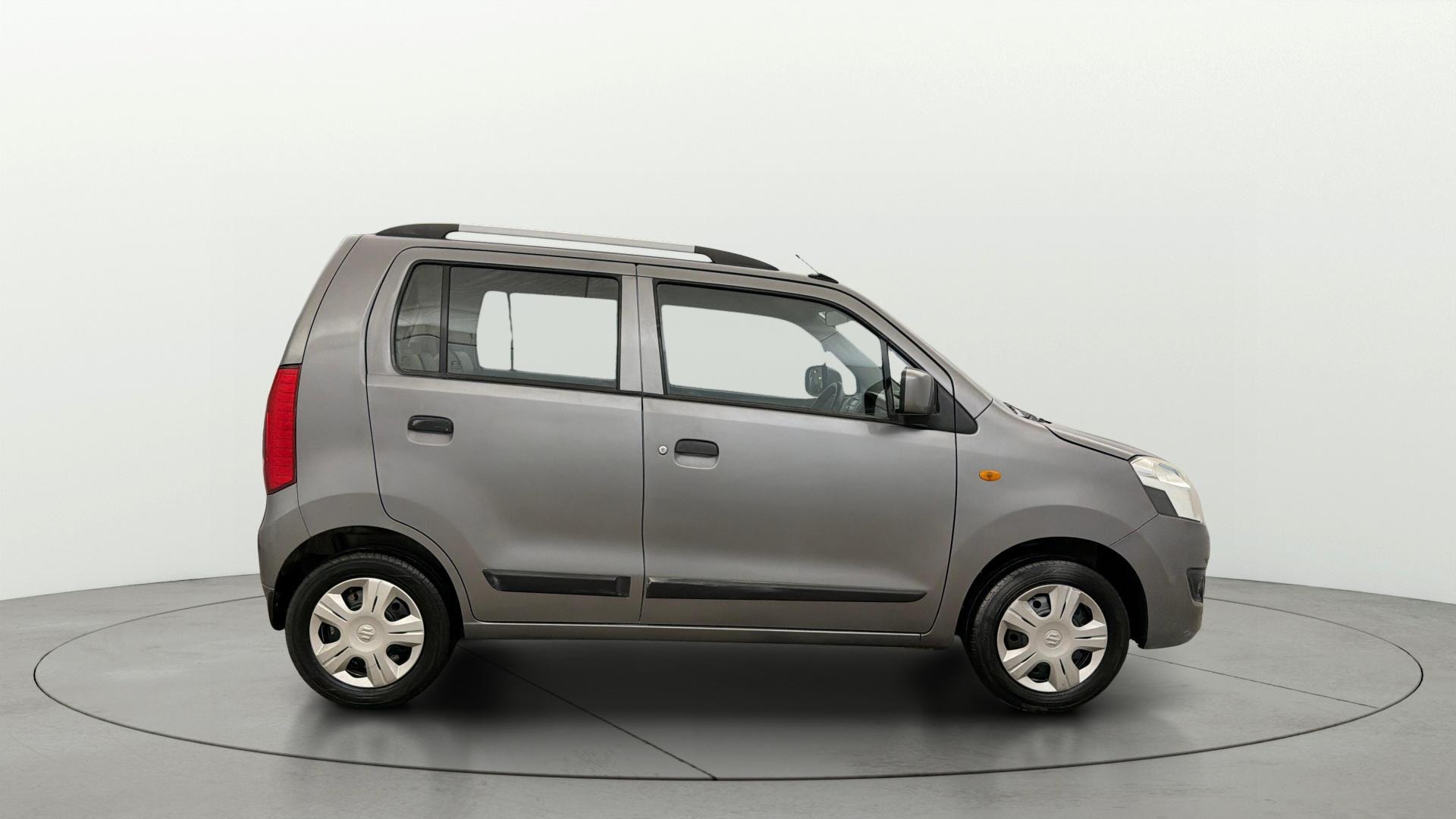 View 2017 Maruti Suzuki 1000 Base Variant Image 8 Used 2017 Maruti Suzuki 1000 Base Variant Image 8
