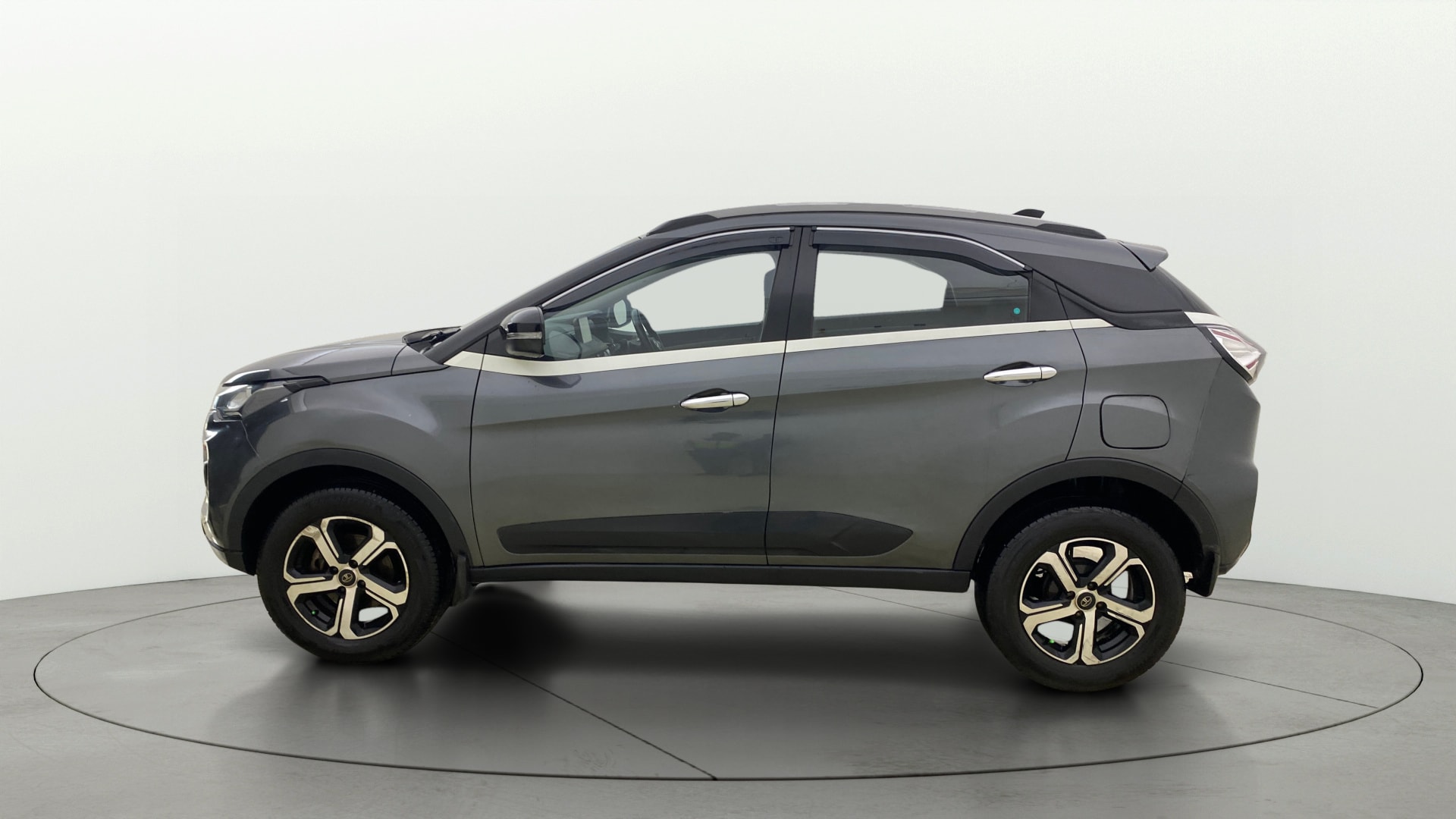 View 2021 Tata Nexon Revotron XE Image 27 Used 2021 Tata Nexon Revotron XE Image 27