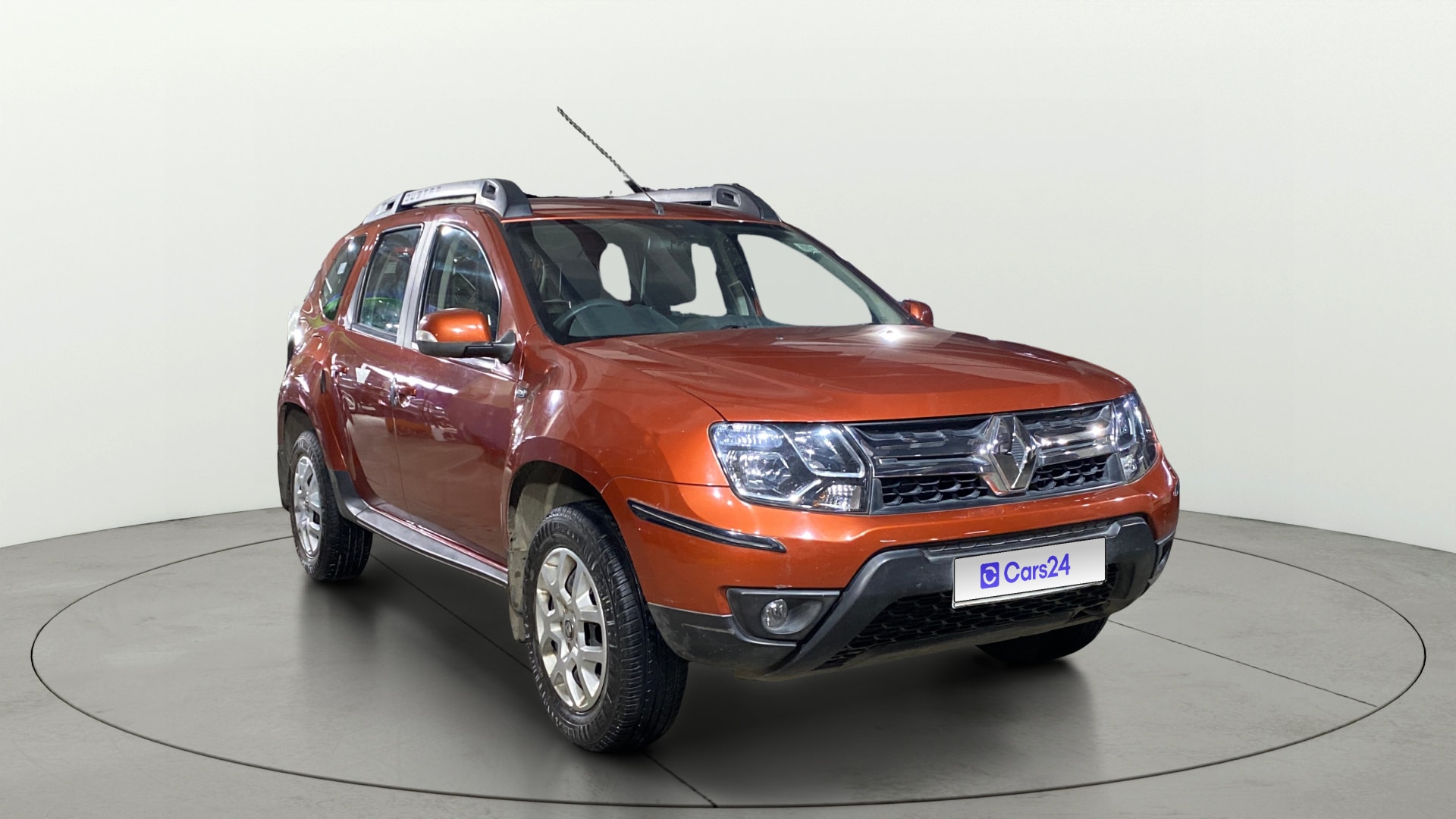 View 2016 Renault Duster Petrol RXL Image 21 Used 2016 Renault Duster Petrol RXL Image 21