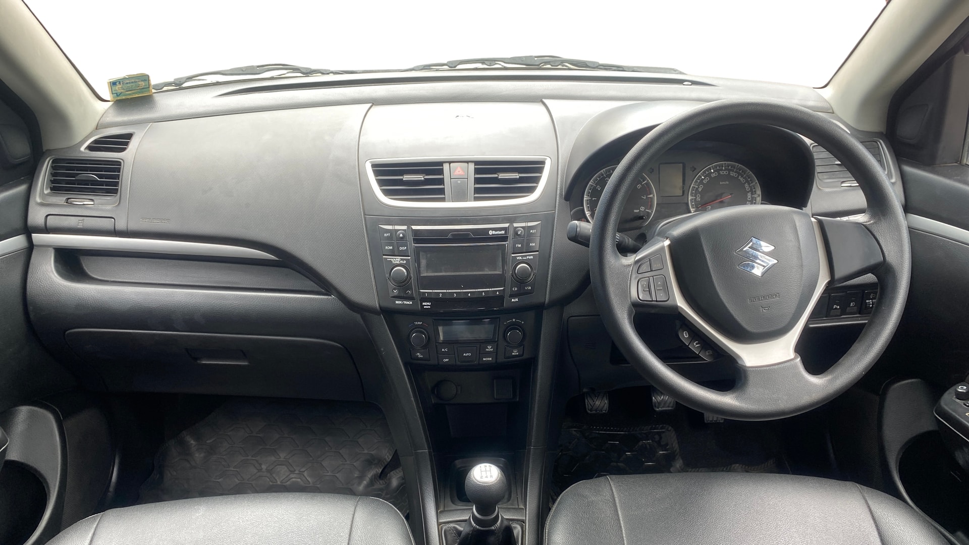 View 2015 Maruti Suzuki 1000 Base Variant Image 15 Used 2015 Maruti Suzuki 1000 Base Variant Image 15