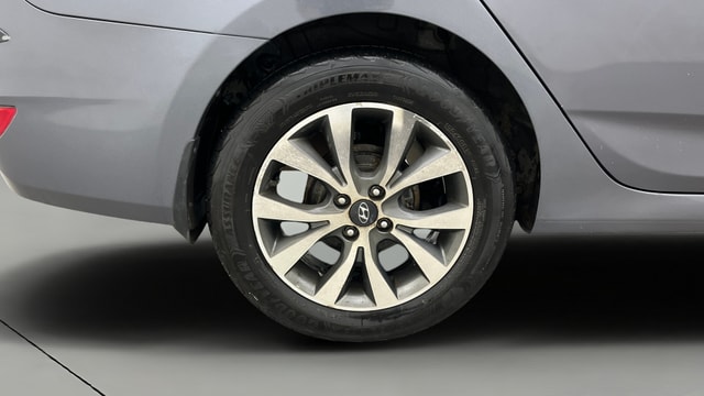 View Hyundai Verna Image 24 Used Hyundai Verna Image 24