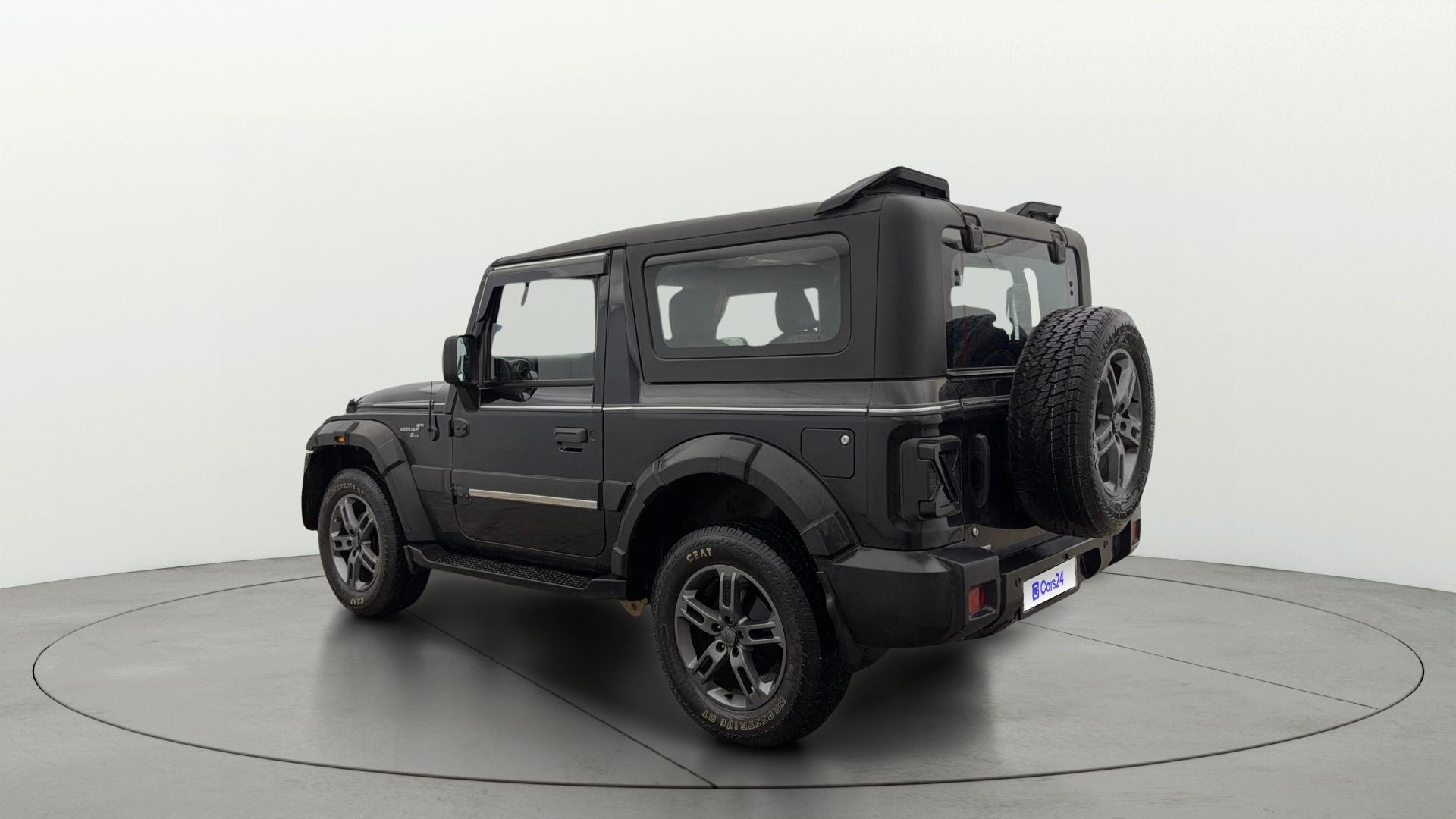View 2022 Mahindra Thar AX Standard Manual Soft Top 6 Seater Image 2 Used 2022 Mahindra Thar AX Standard Manual Soft Top 6 Seater Image 2