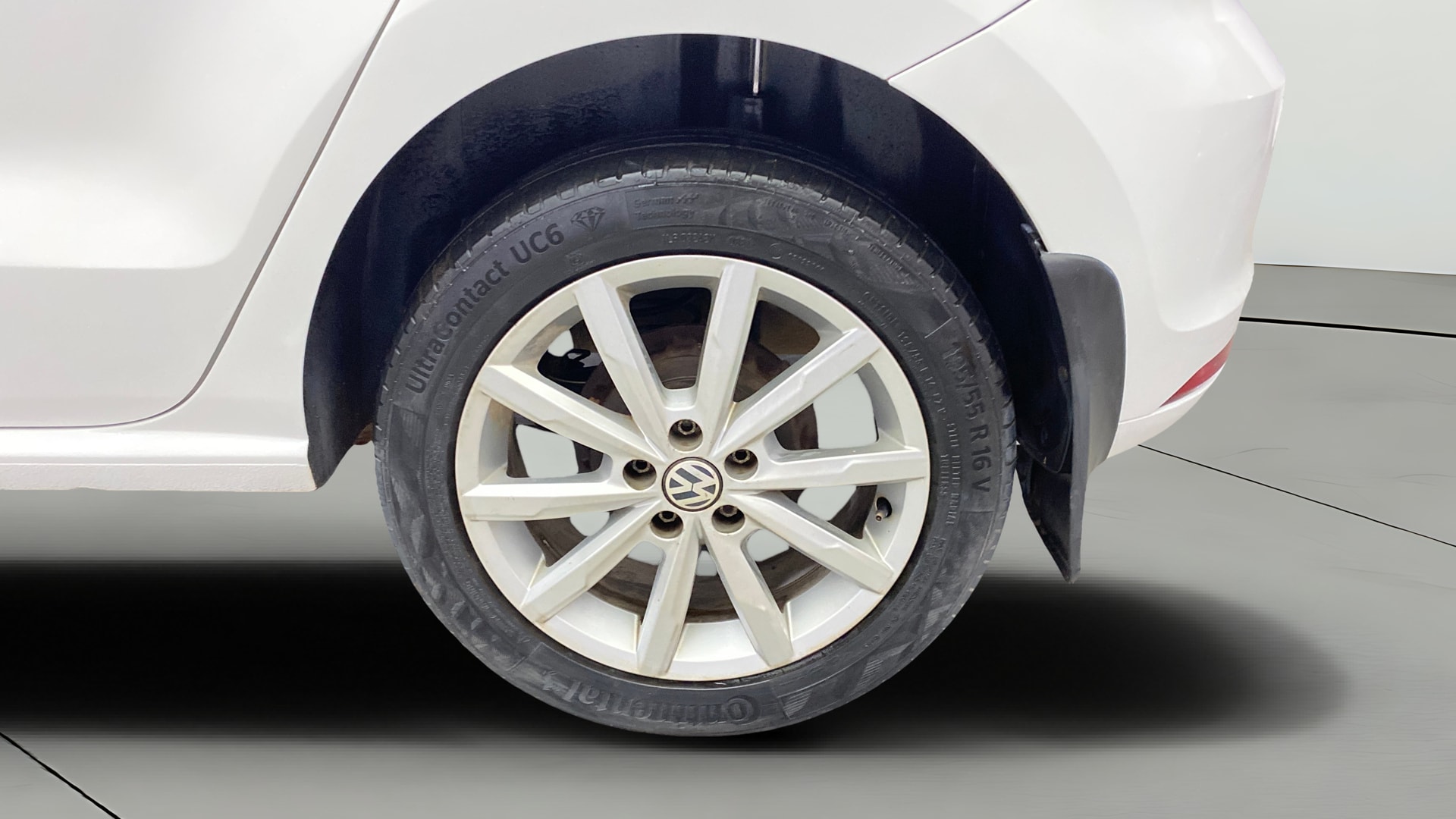 View 2018 Volkswagen Polo GT TSI Image 11 Used 2018 Volkswagen Polo GT TSI Image 11