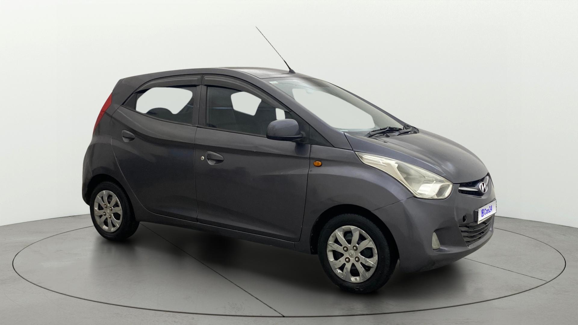 View 2015 Hyundai EON Sportz Image 13 Used 2015 Hyundai EON Sportz Image 13