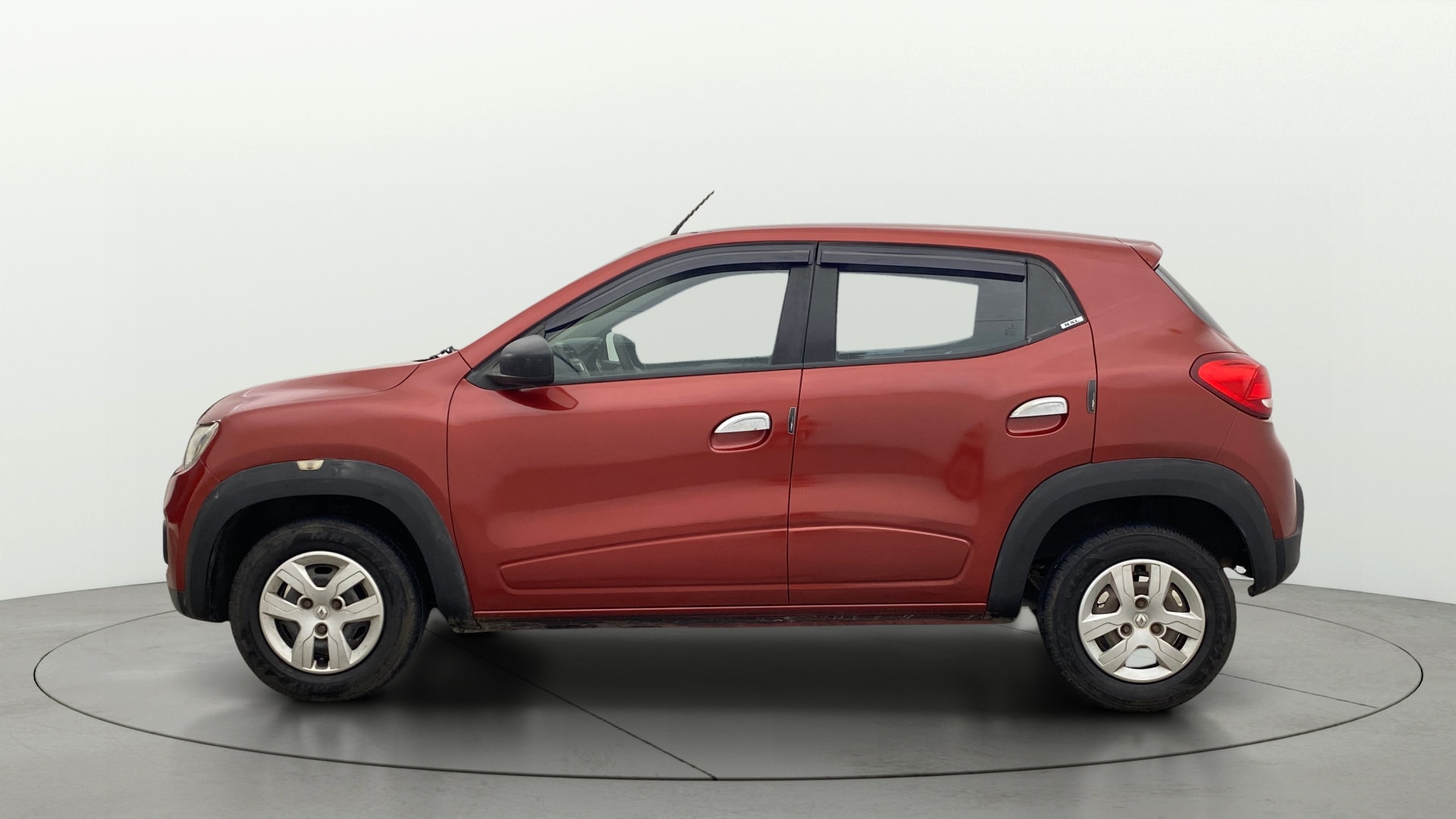 View 2017 Renault Kwid RXL Image 5 Used 2017 Renault Kwid RXL Image 5