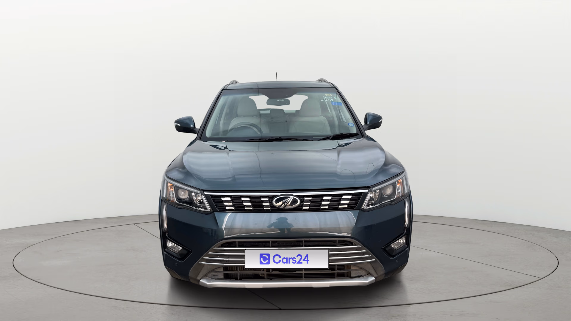 Used 2021 Mahindra XUV300 Used 2021 Mahindra XUV300