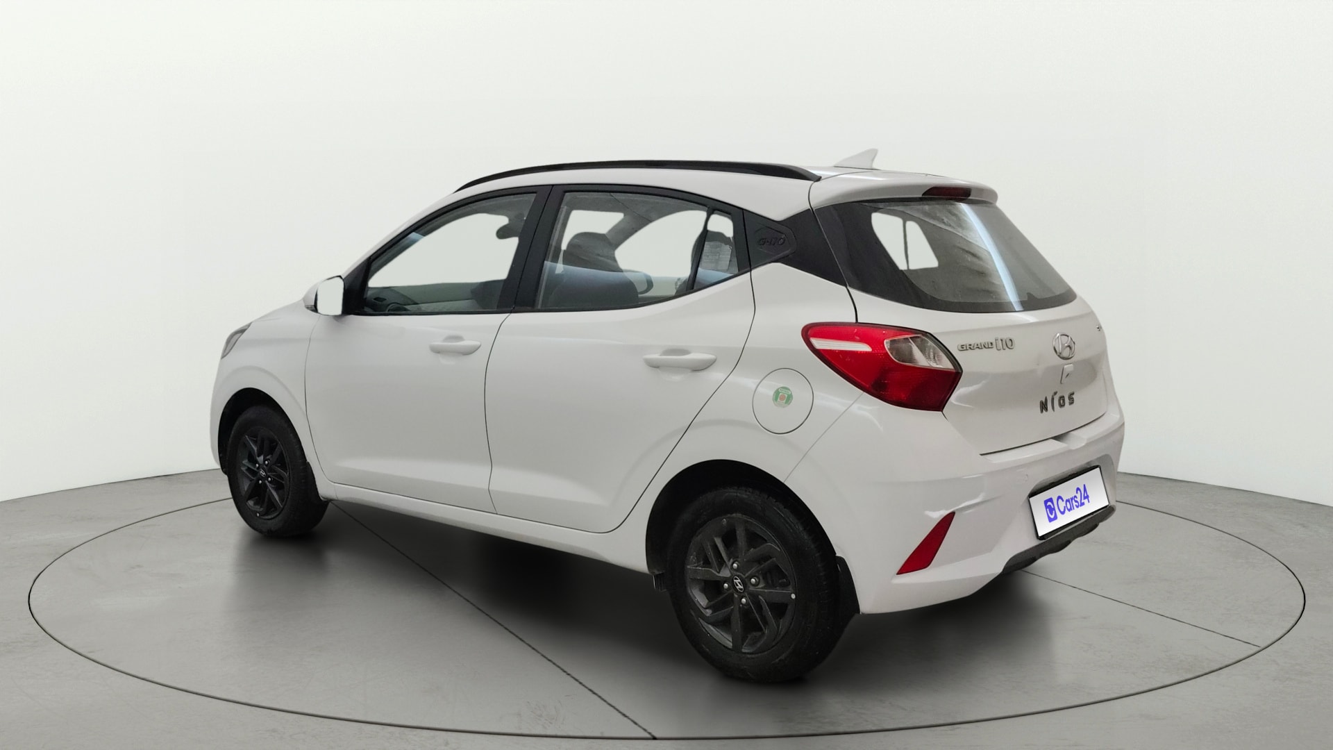 View 2020 Hyundai Grand i10 Nios Sportz Petrol AMT Image 2 Used 2020 Hyundai Grand i10 Nios Sportz Petrol AMT Image 2
