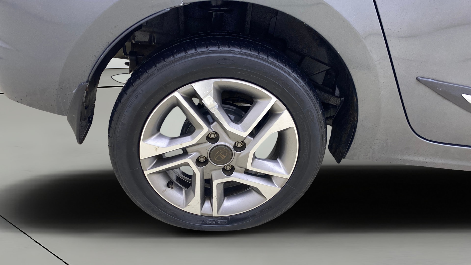 View 2023 Tata Tigor XE Diesel Image 24 Used 2023 Tata Tigor XE Diesel Image 24