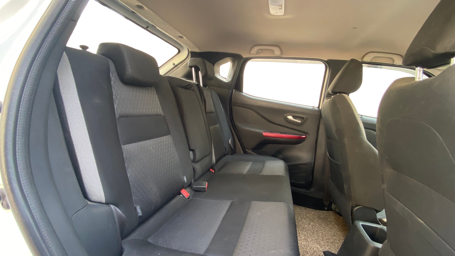 View 2023 Nissan Magnite XV MT Red Edition Image 29 Used 2023 Nissan Magnite XV MT Red Edition Image 29