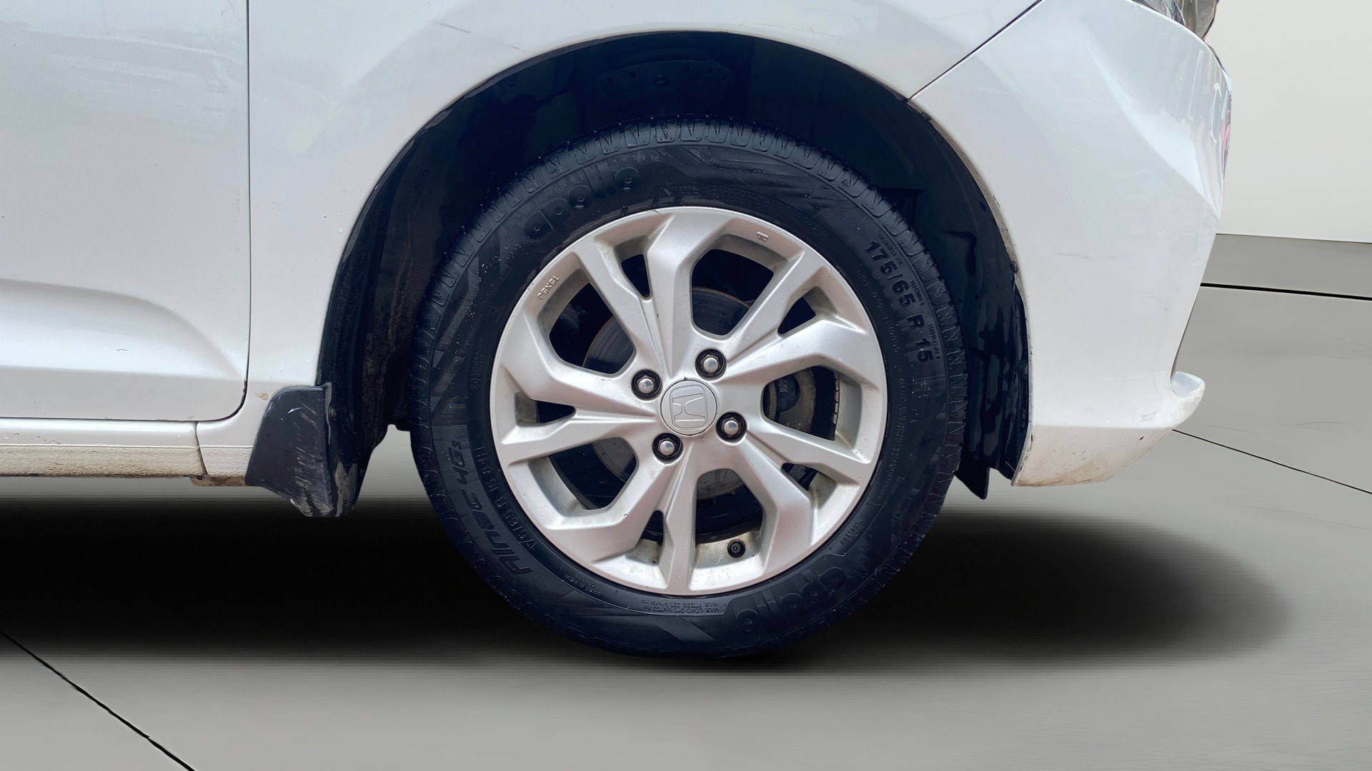 View 2018 Honda Amaze E MT Petrol BS IV Image 41 Used 2018 Honda Amaze E MT Petrol BS IV Image 41