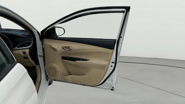 View Toyota Yaris Image 46 Used Toyota Yaris Image 46