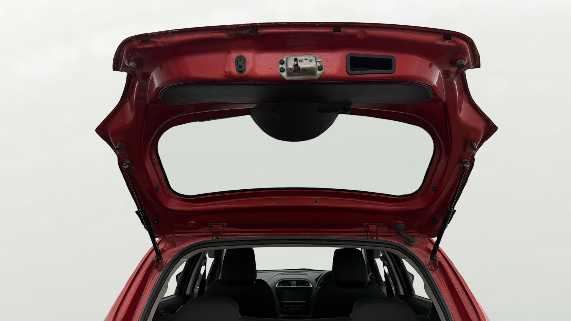 View 2019 Tata Tiago Revotorq XB Image 16 Used 2019 Tata Tiago Revotorq XB Image 16
