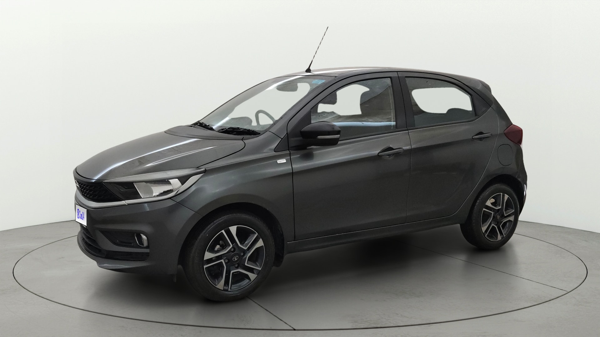 View 2021 Tata Tiago Revotorq XB Image 35 Used 2021 Tata Tiago Revotorq XB Image 35