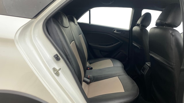 View Hyundai i20 Active Image 29 Used Hyundai i20 Active Image 29