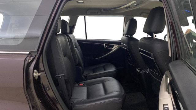 View Toyota Innova Crysta Image 31 Used Toyota Innova Crysta Image 31