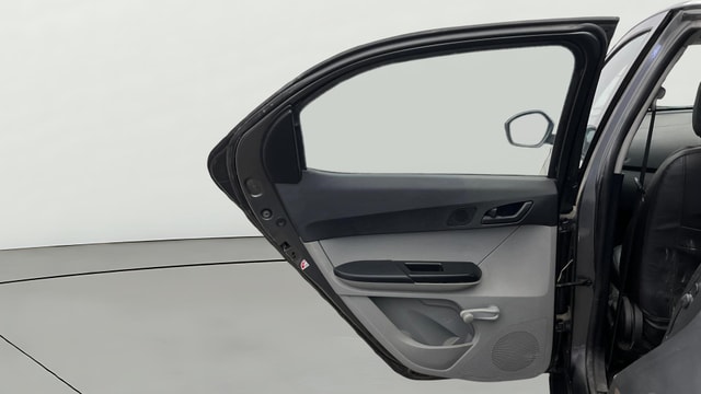 View Tata Tiago Image 14 Used Tata Tiago Image 14