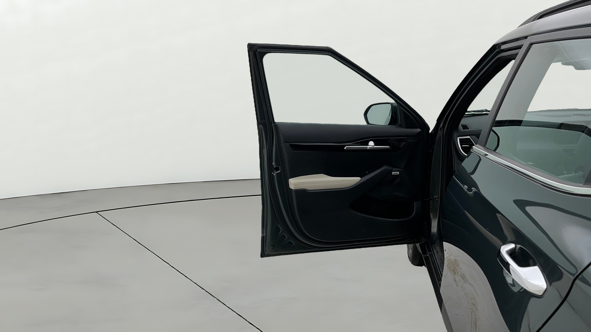View 2024 Kia Seltos GTX Plus AT Diesel Image 39 Used 2024 Kia Seltos GTX Plus AT Diesel Image 39
