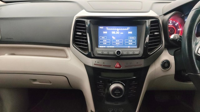 View Mahindra XUV300 Image 33 Used Mahindra XUV300 Image 33
