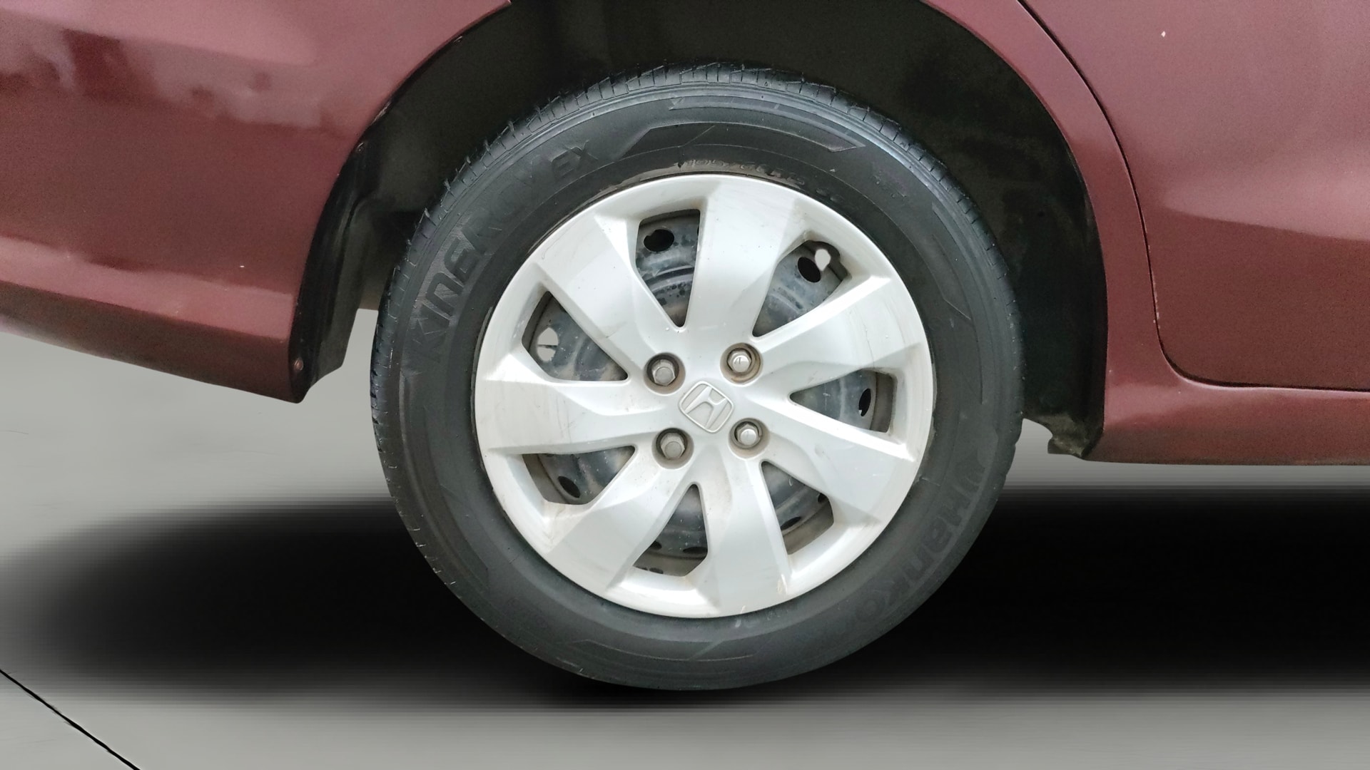 View 2015 Honda Mobilio E Diesel Image 23 Used 2015 Honda Mobilio E Diesel Image 23