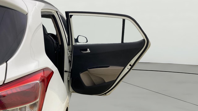 View Hyundai Grand i10 Image 5 Used Hyundai Grand i10 Image 5