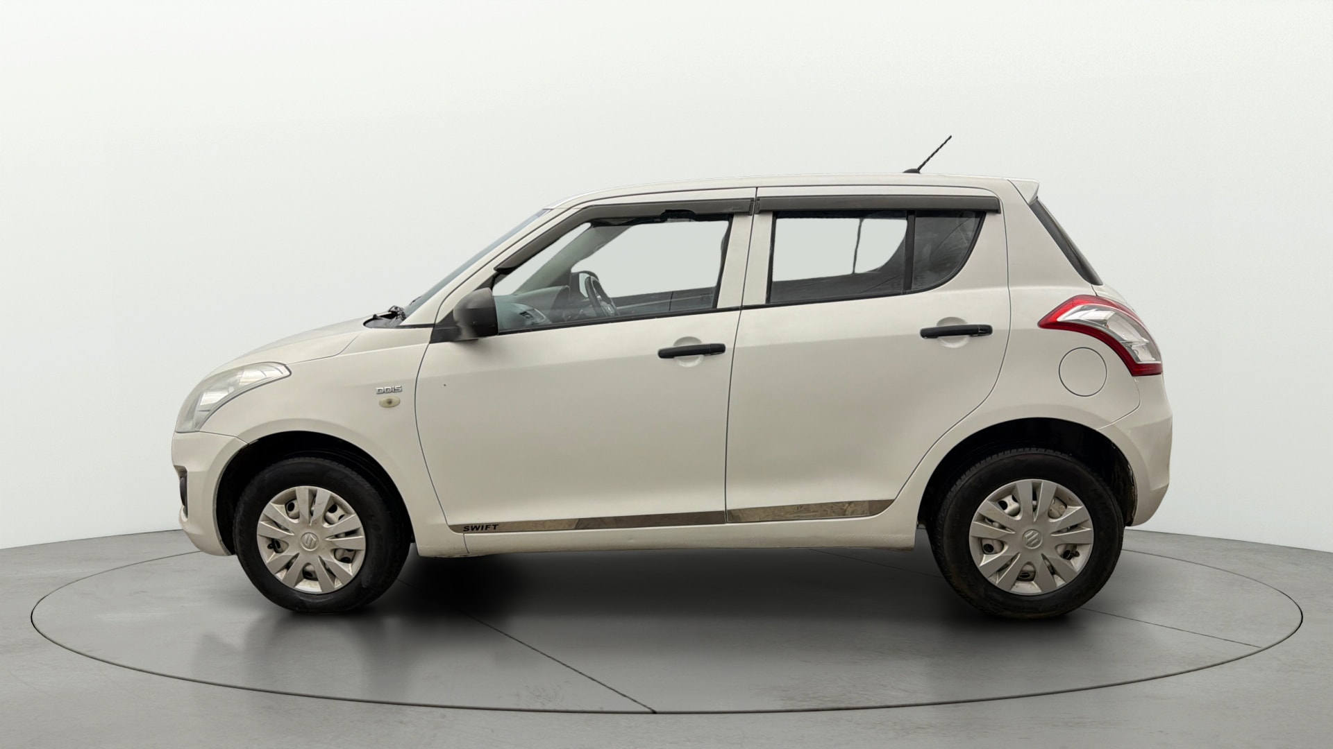View 2017 Maruti Suzuki 1000 Base Variant Image 5 Used 2017 Maruti Suzuki 1000 Base Variant Image 5