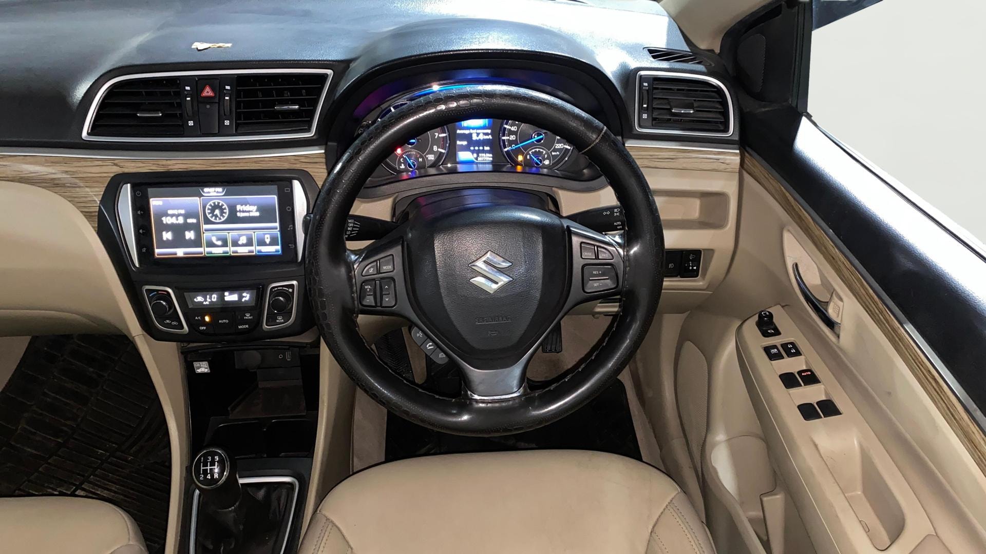 View 2021 Maruti Suzuki 1000 Base Variant Image 21 Used 2021 Maruti Suzuki 1000 Base Variant Image 21