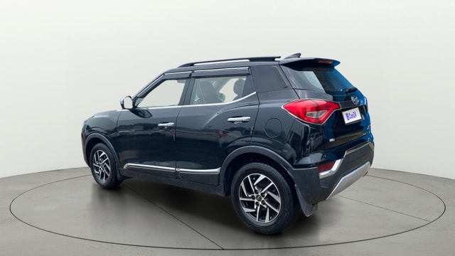 View Mahindra XUV300 Image 2 Used Mahindra XUV300 Image 2