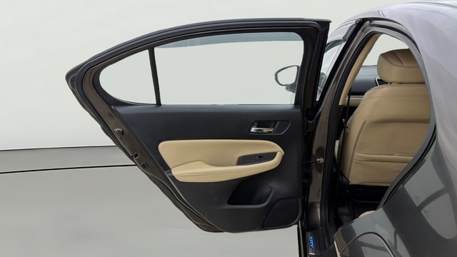 View Honda City ZX Image 15 Used Honda City ZX Image 15