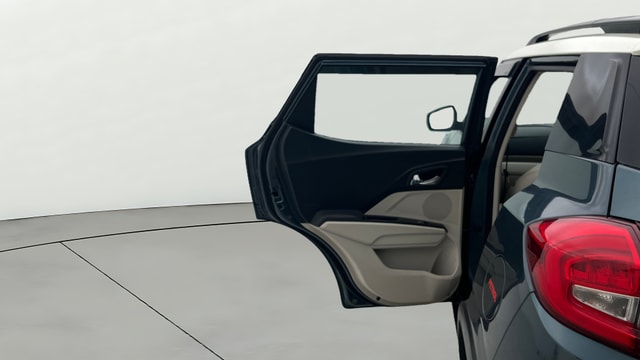 View Mahindra XUV300 Image 15 Used Mahindra XUV300 Image 15