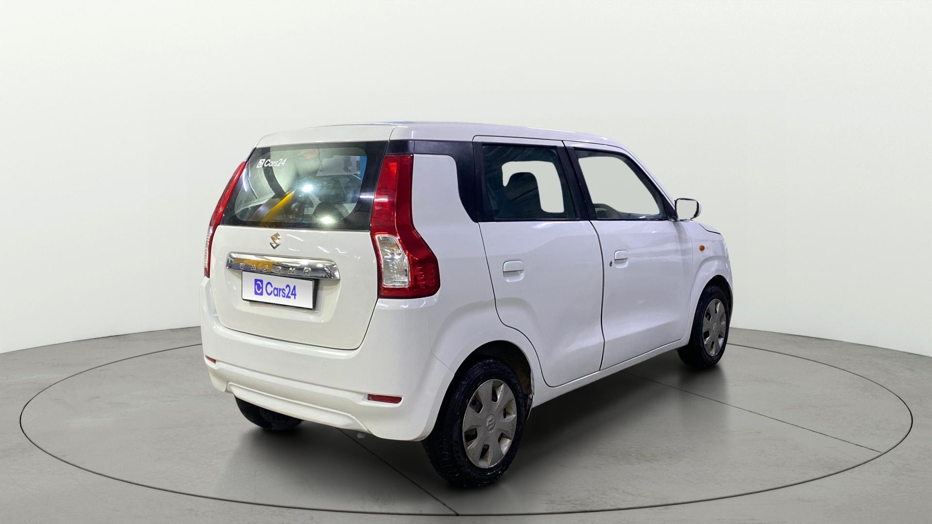 View 2022 Maruti Suzuki 1000 Base Variant Image 41 Used 2022 Maruti Suzuki 1000 Base Variant Image 41