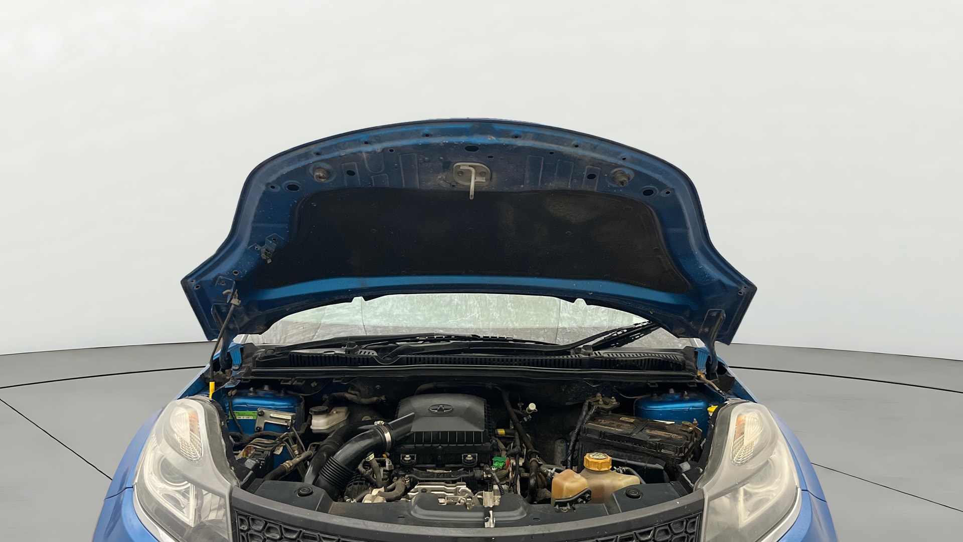 View 2018 Tata Nexon Revotron XE Image 19 Used 2018 Tata Nexon Revotron XE Image 19